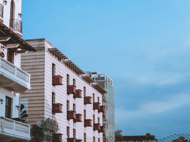 Hôtel ou appartement pour vacances en ville