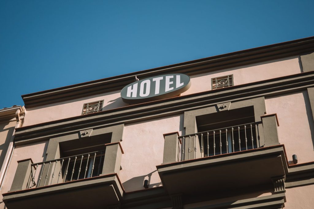 Avis Booking.com pour choisir un hôtel : points à vérifier