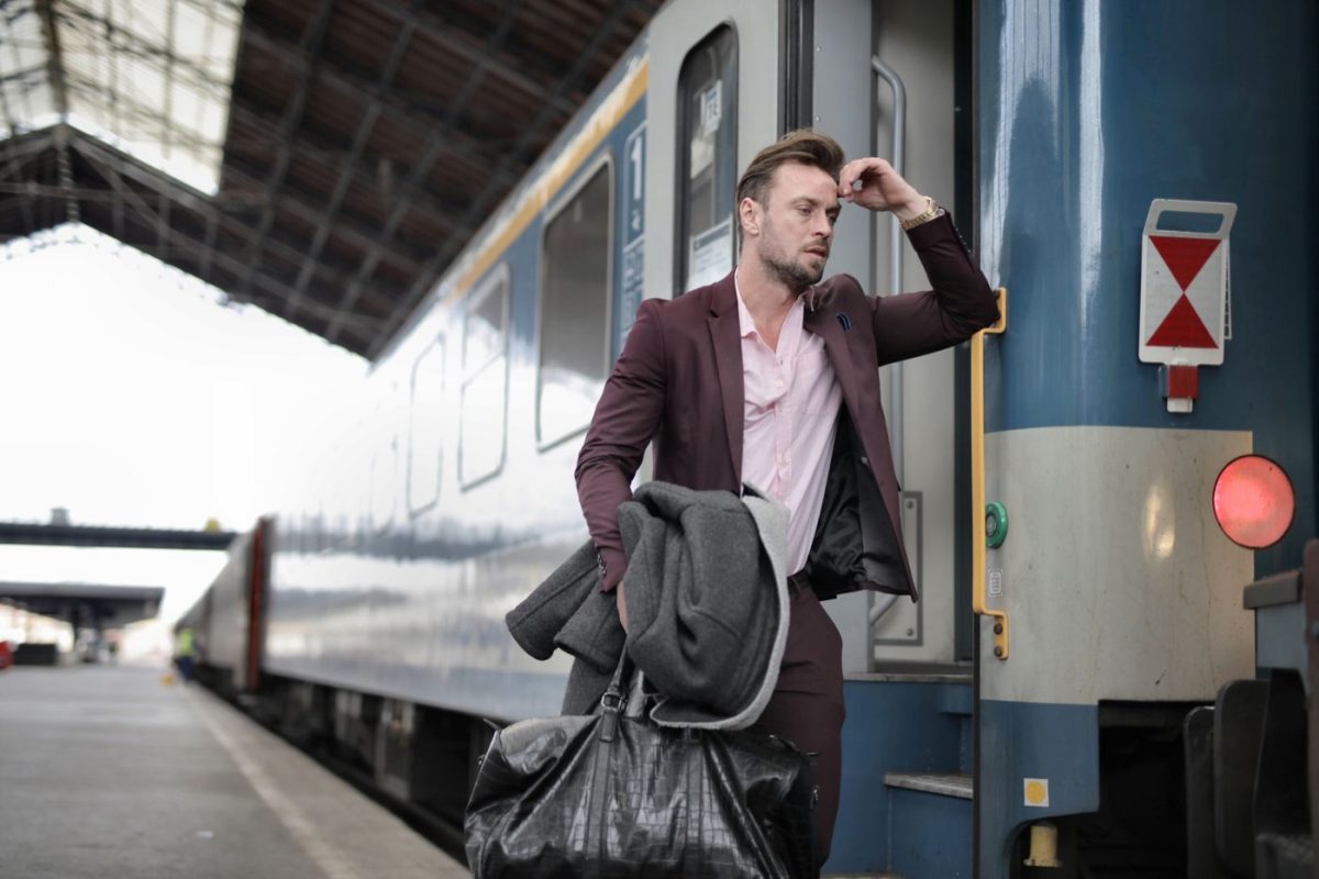 Guide pour choisir un service local de transfert gare aéroport